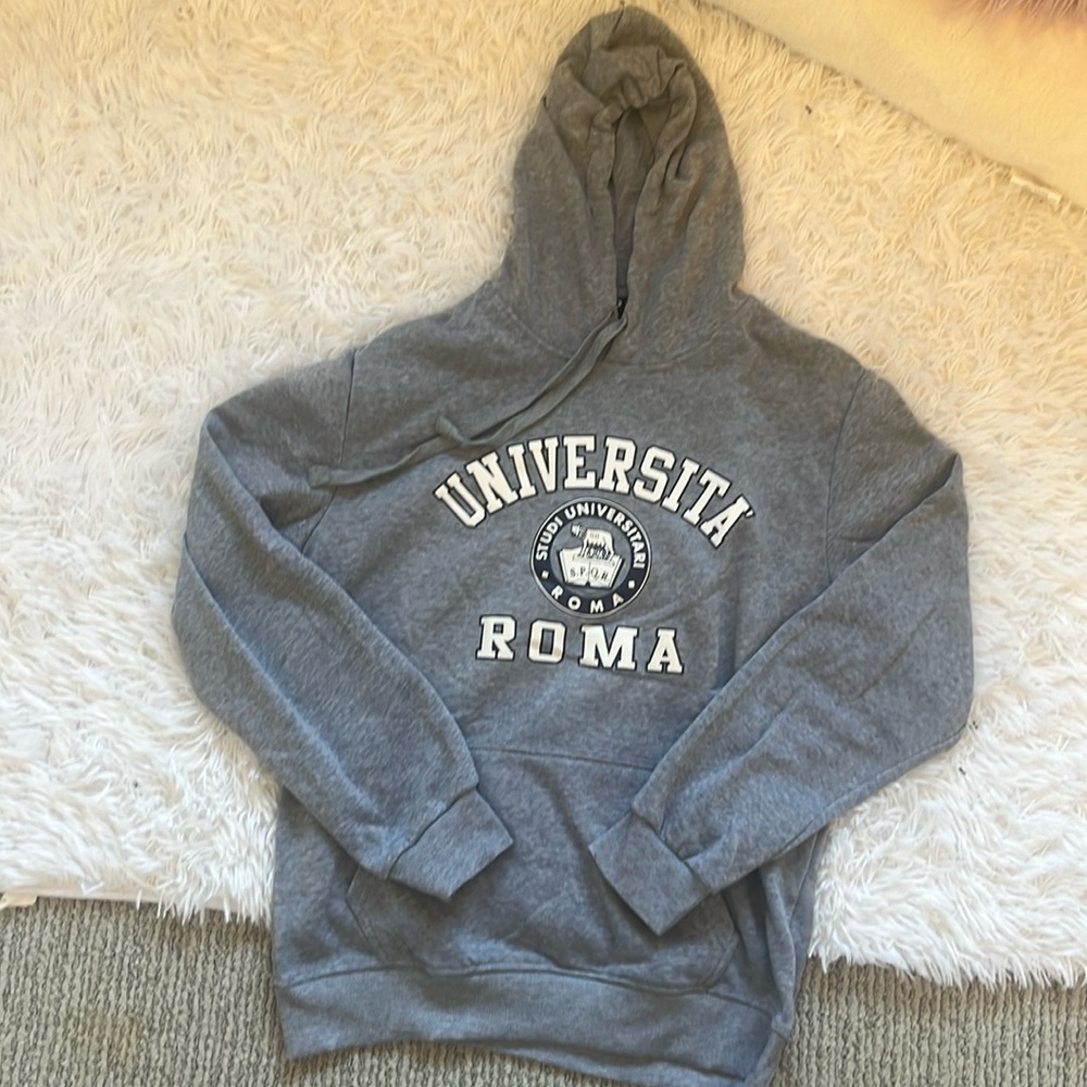 Universita Roma hoodie size X-Large (never worn)